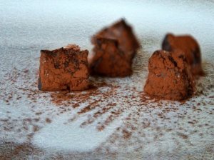 Naminis šokoladas be cukraus - tik iš 3 ingredientų