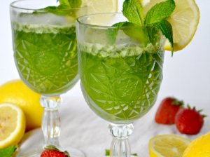 Limonana – šaltas mėtų limonadas