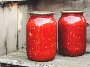 Savo sultyse marinuoti pomidorai be acto