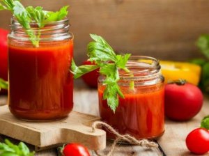 Pomidorų sriuba žiemai (be acto)