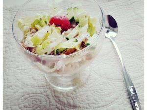 Sočios salotos su vištiena