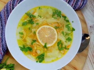 Kopūstų sriuba su citrina