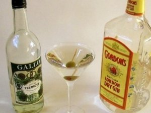 Kokteilis Sausas Martinis