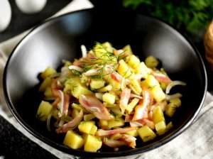 Bulvių salotos su ausytėmis