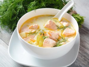 Švelni lašišos sriuba su grietinėle