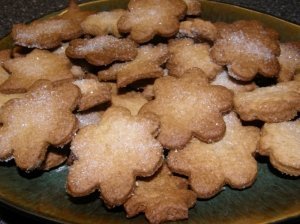 Sausainiai su cukraus plutele