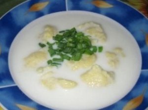 Pieniška sriuba su bulvių virtinukais
