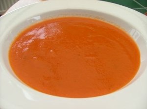 Paprikos ir pomidorų sriubytė