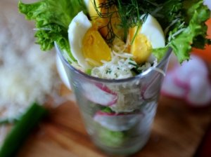 Gaivios salotos su kiaušiniu ir ridikėliais