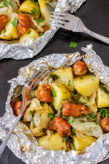 Bulvių "bombos" su kopūstais ir mėsyte
