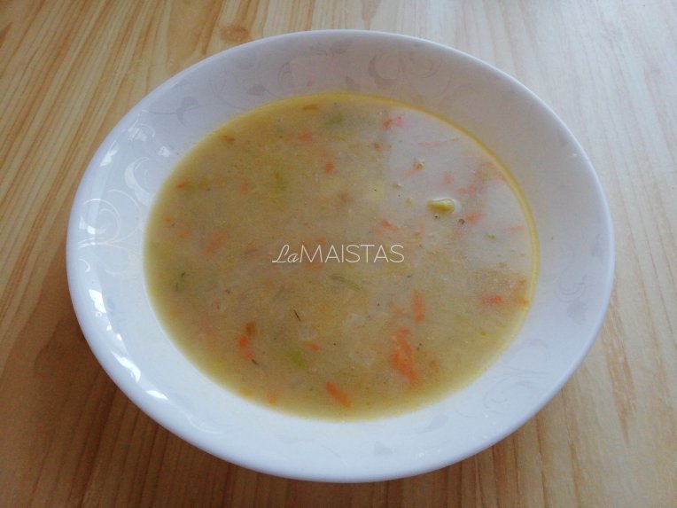 Pieniška šviežių kopūstų sriuba su grikių dribsniais