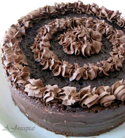 Fantastiškas tortas "Juodasis miškas"