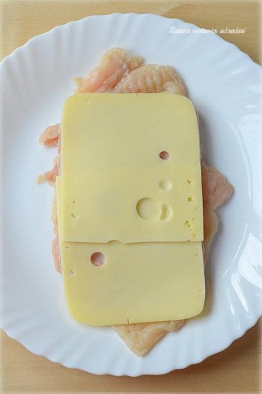 Vištienos suktinukai su sūriu "Cordon Bleu"